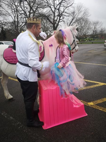 unicorn theme party entertainers Cheltenham