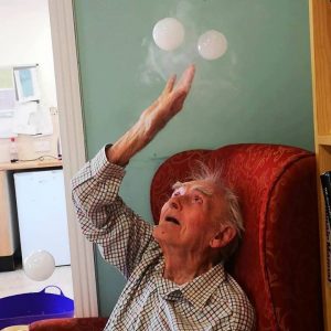 sensory bubbles for elderly with dementia carehomes