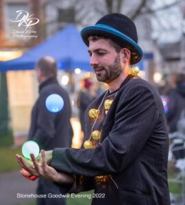 kai circus entertainer party workshop show Gloucester Stroud