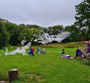 bubble entertainer kids party magic show bubbles Gloucester