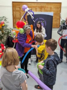 balloon twisting workshop for parties