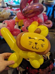 lion cub balloon model