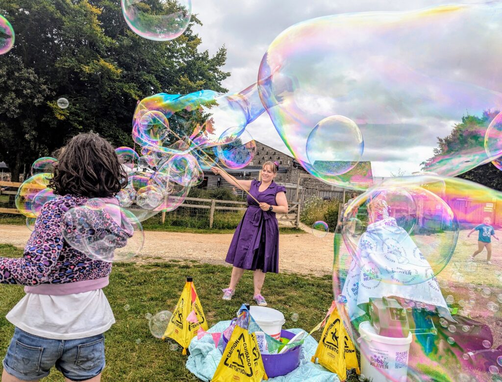 Bubble party kids entertainer